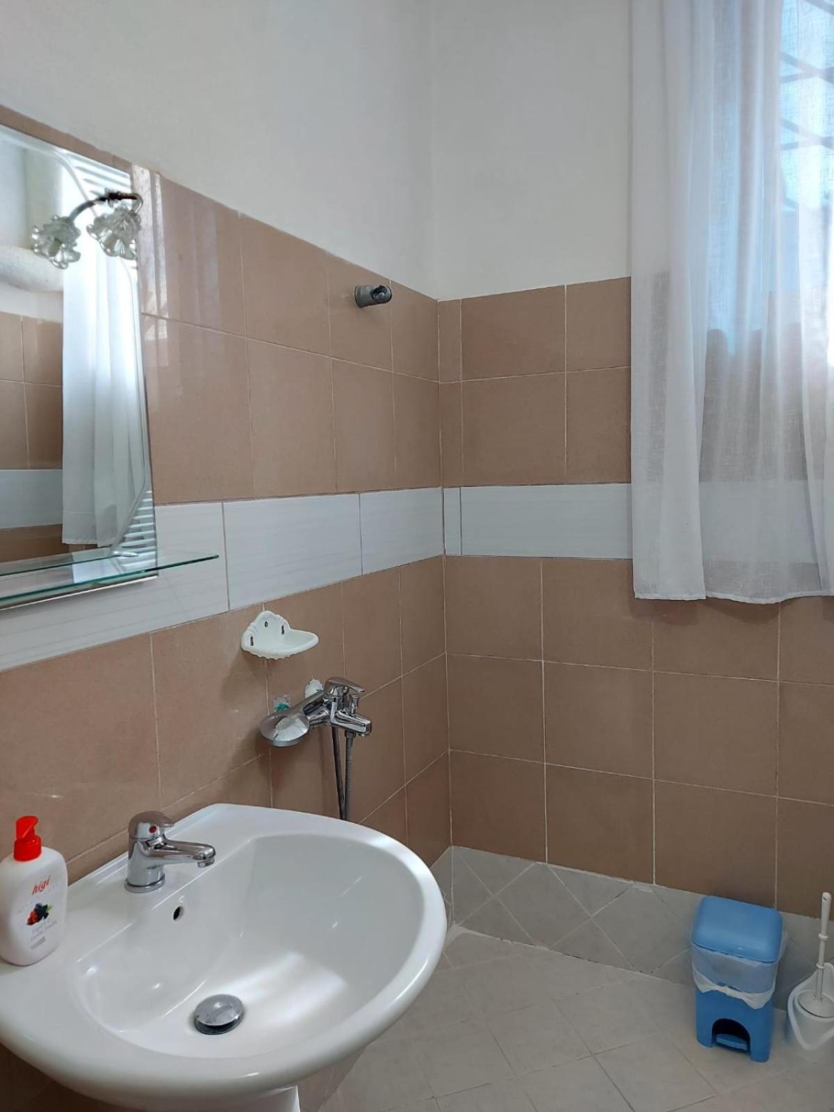 Guesthouse Shpetim Sarande Exterior photo