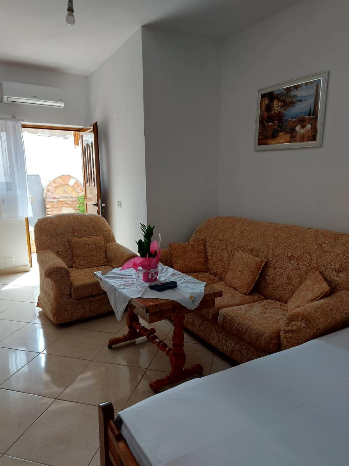 Guesthouse Shpetim Sarande Exterior photo