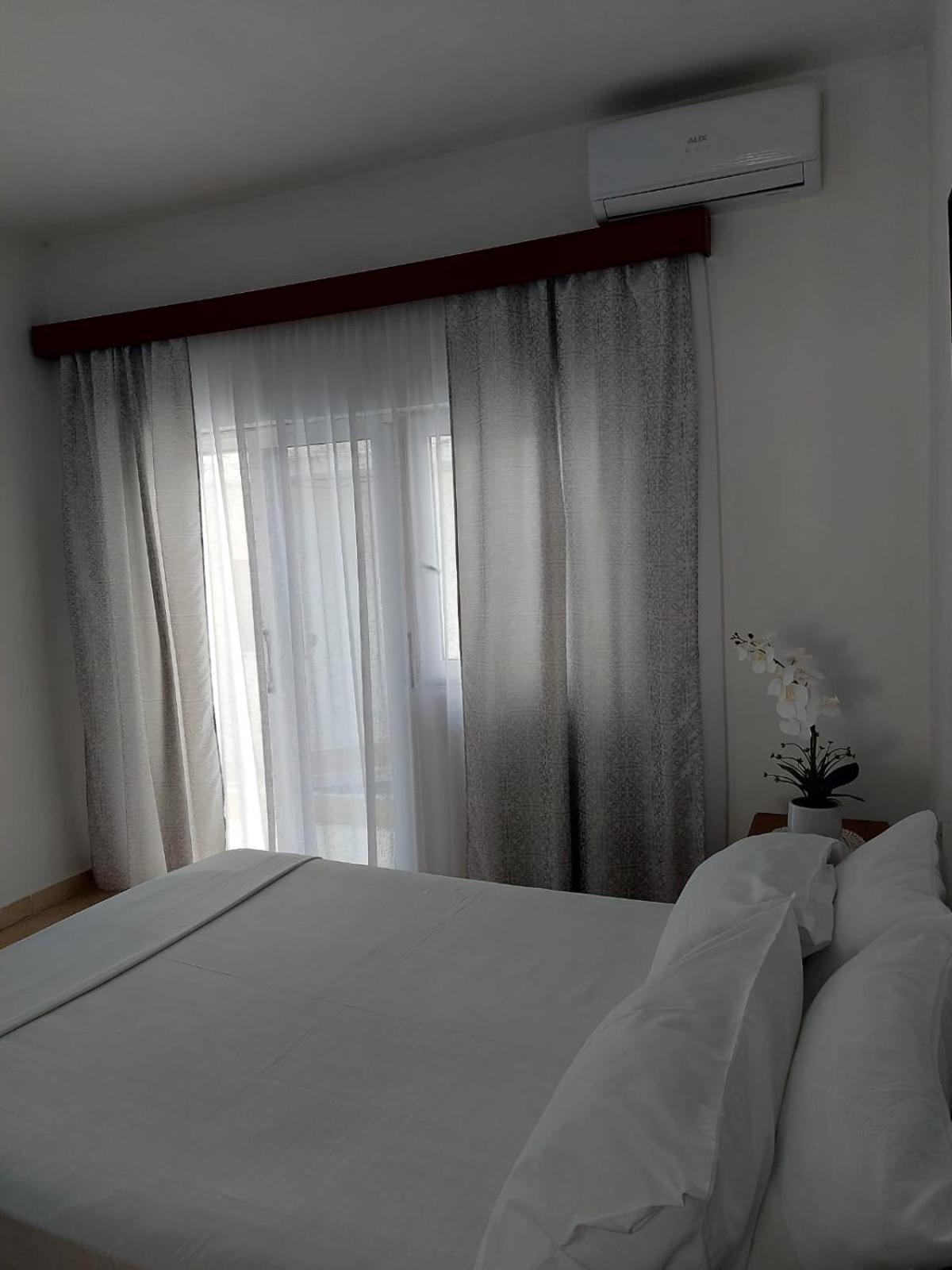 Guesthouse Shpetim Sarande Exterior photo