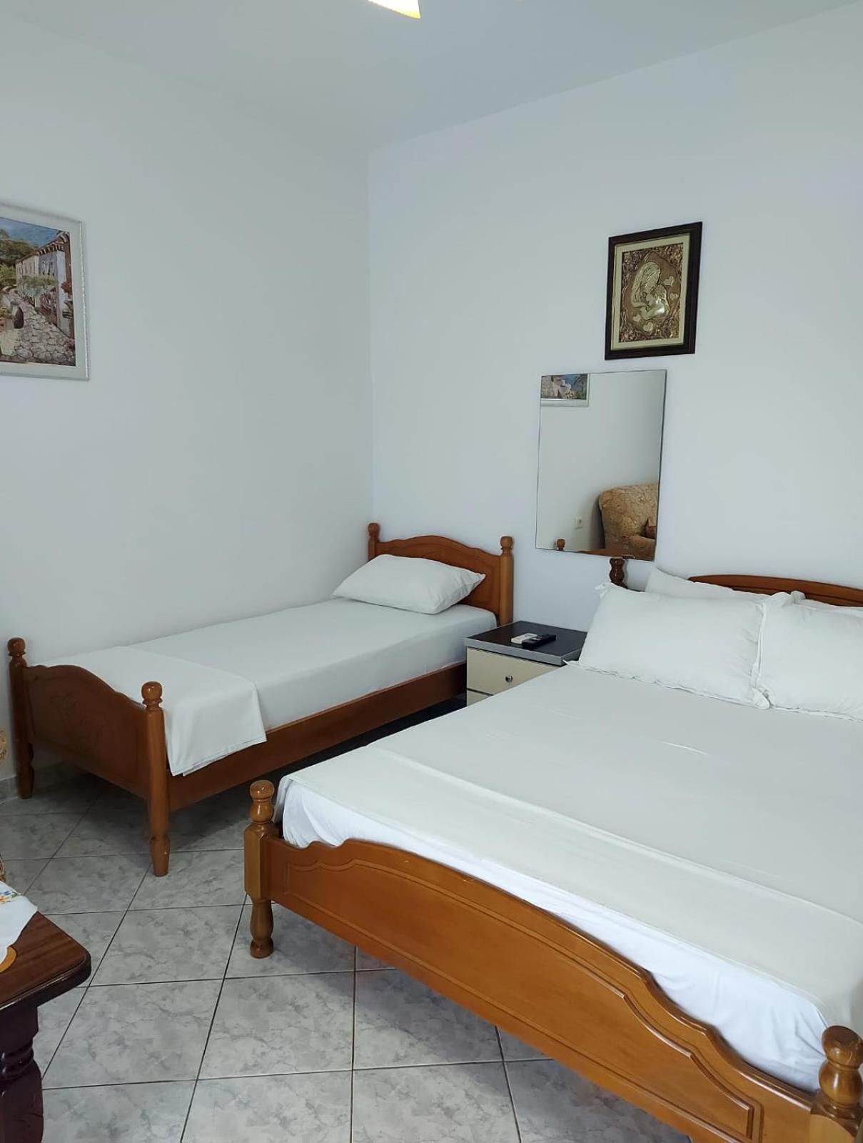 Guesthouse Shpetim Sarande Exterior photo